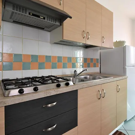 Solmare-38 By Interhome * Rosapineta